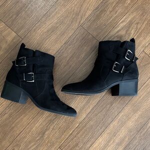 Black Low Chunky Heel Boots with Buckle Detail and Zipper Size 7
